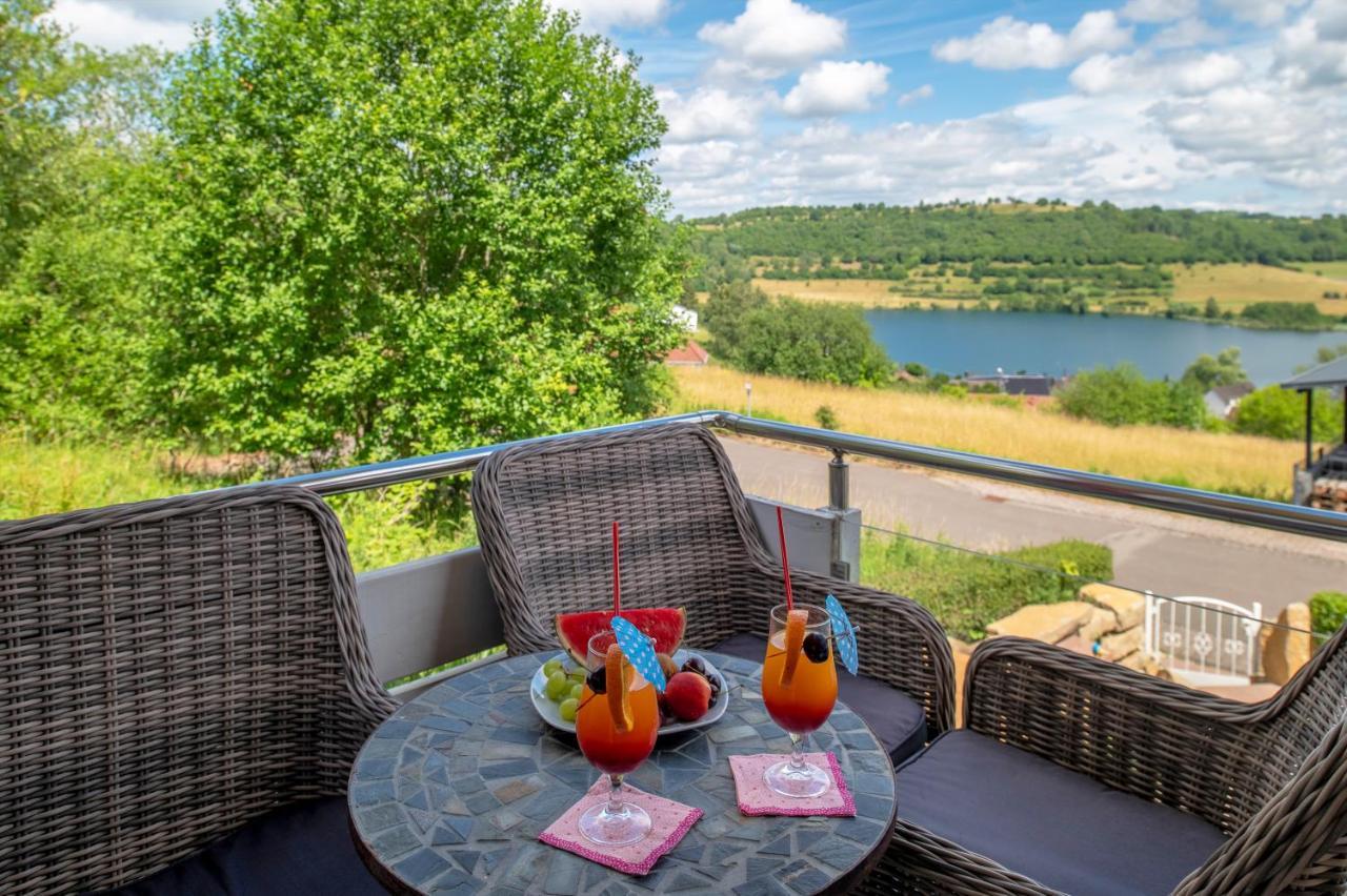 Maarberg Resort Schalkenmehren Buitenkant foto
